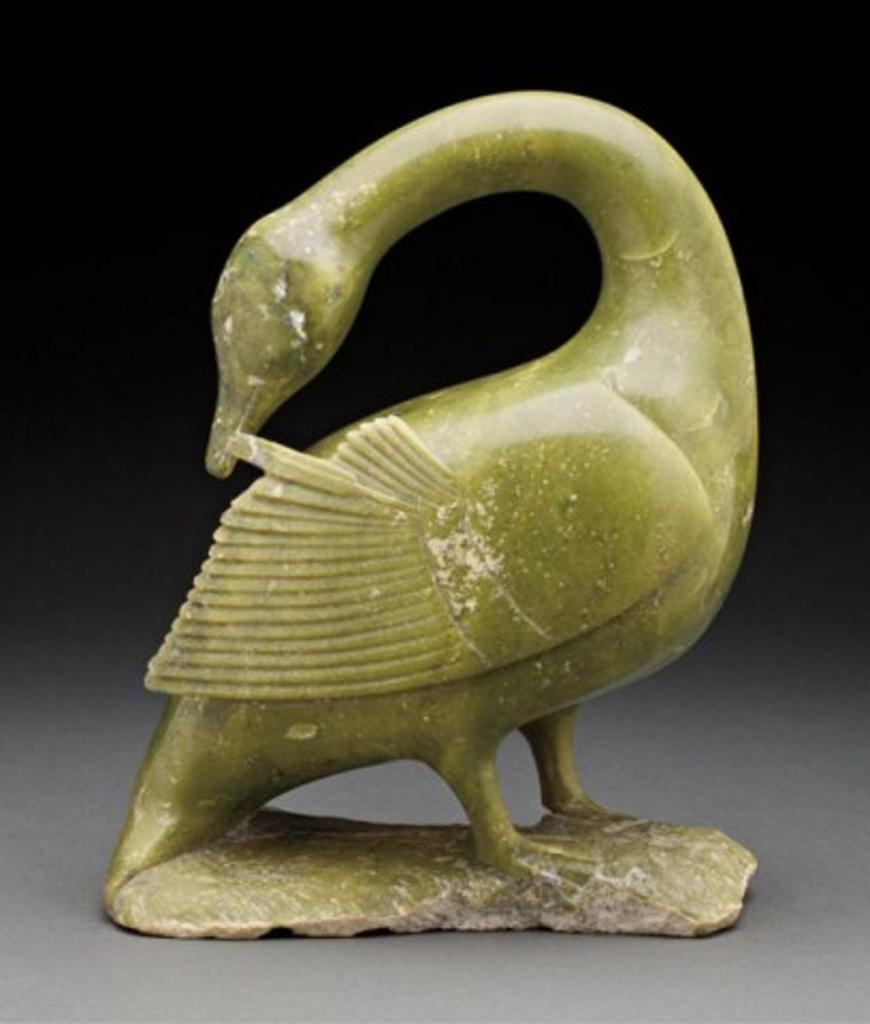 Tutuyea Ikkidluak (1962-1989) - Light green stone