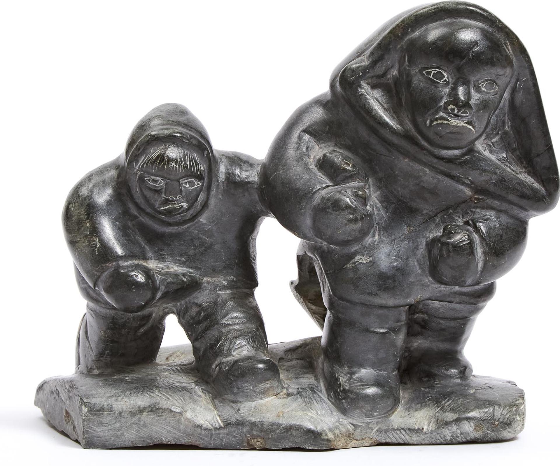 Davidialuk Alasua Amittu (1910-1976) - Striding Mother And Child, Ca. 1972
