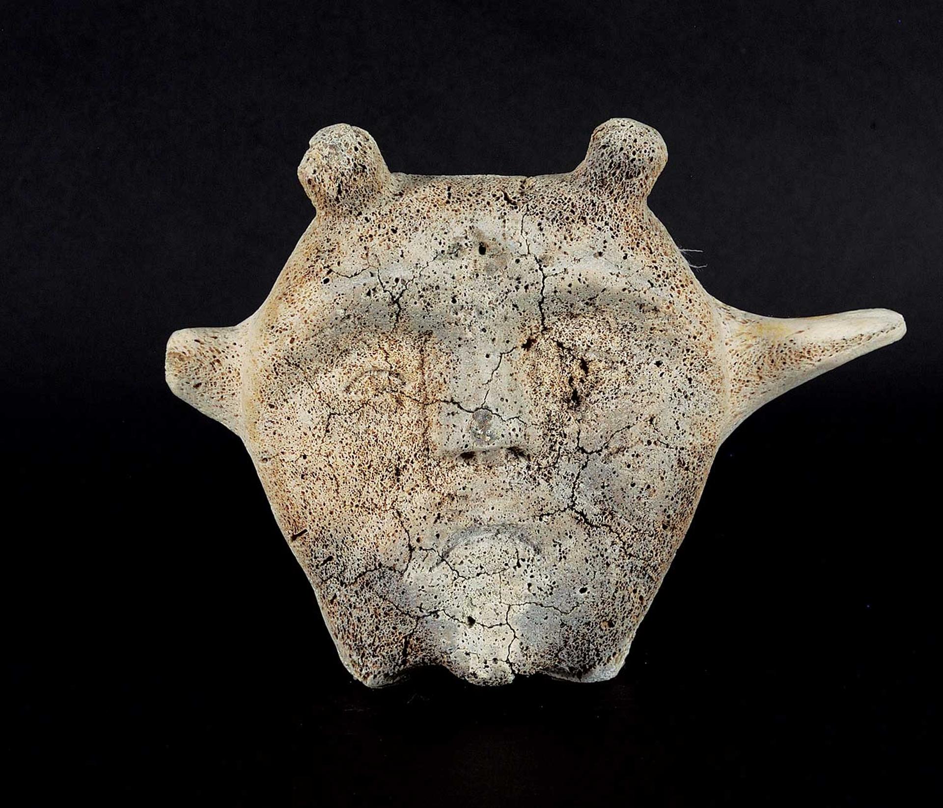 Charlie Ugyuk (1931-1998) - Untitled - Face