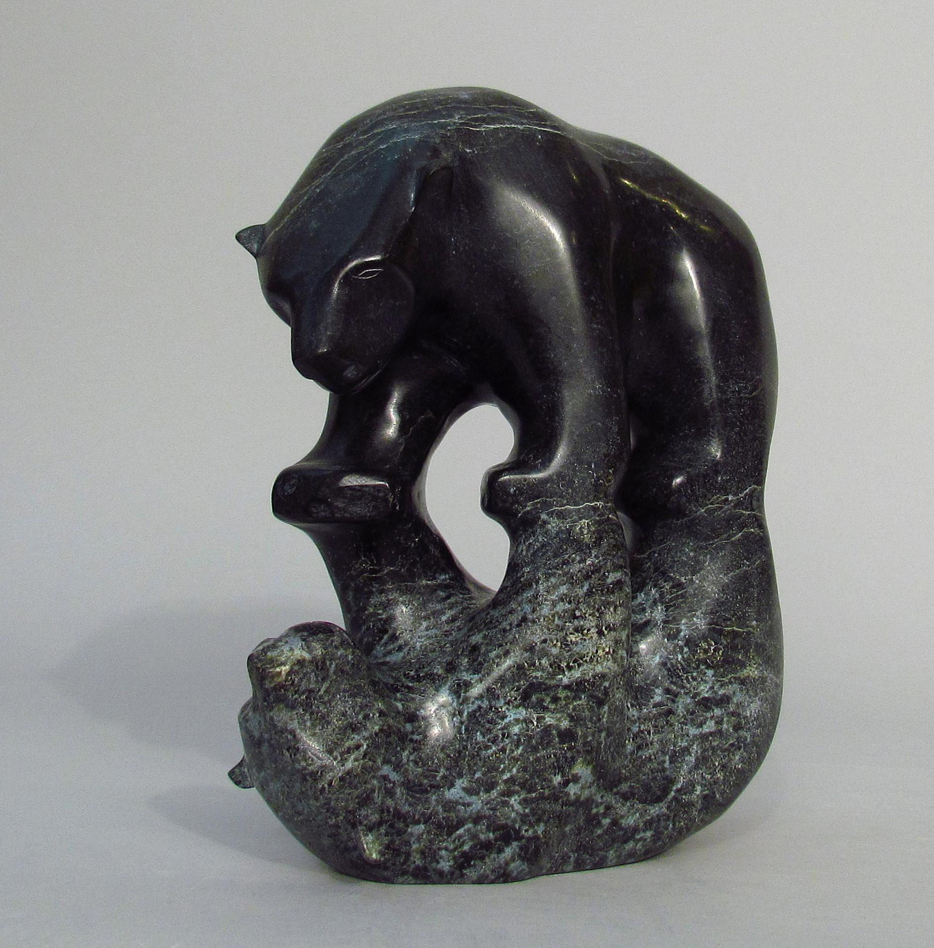 Tony Oqutaq (1977) - Polar Bear Reflection / Reflet de l'ours polaire