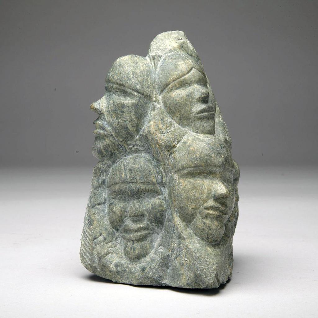 Evoo Samgusak Mangelik (1942) - Many Faces