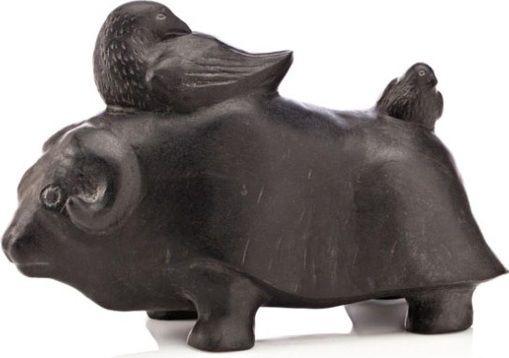 Thomas Sivuraq (1941-1991) - Musk-ox and Two Birds,, Ca. late 1970s-early 1980s, Black stone