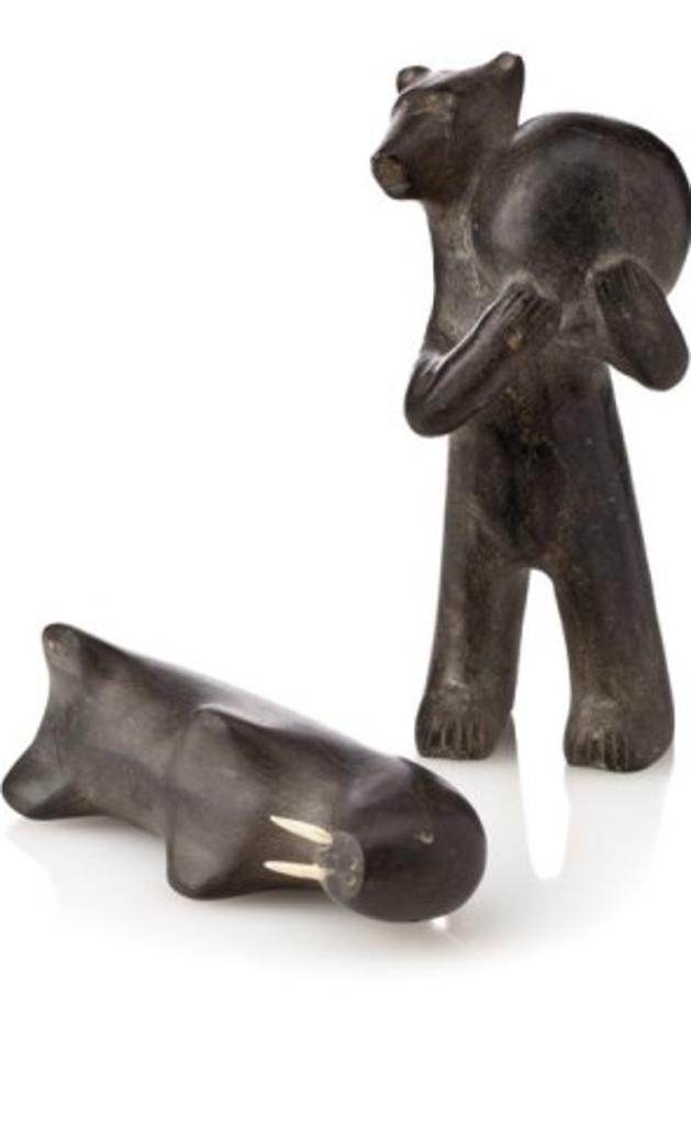 Jasper Piktautar (1893) - Bear Killing a Walrus with a Stone