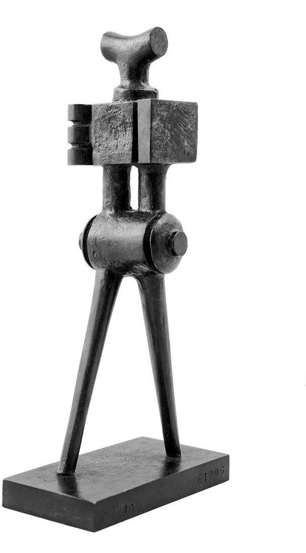 Sorel Etrog (1933-2014) - Walking figure