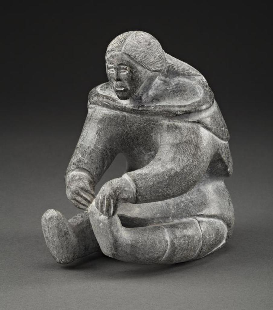 Kululak Tayarak (1935) - Woman Taking Off Her Boot