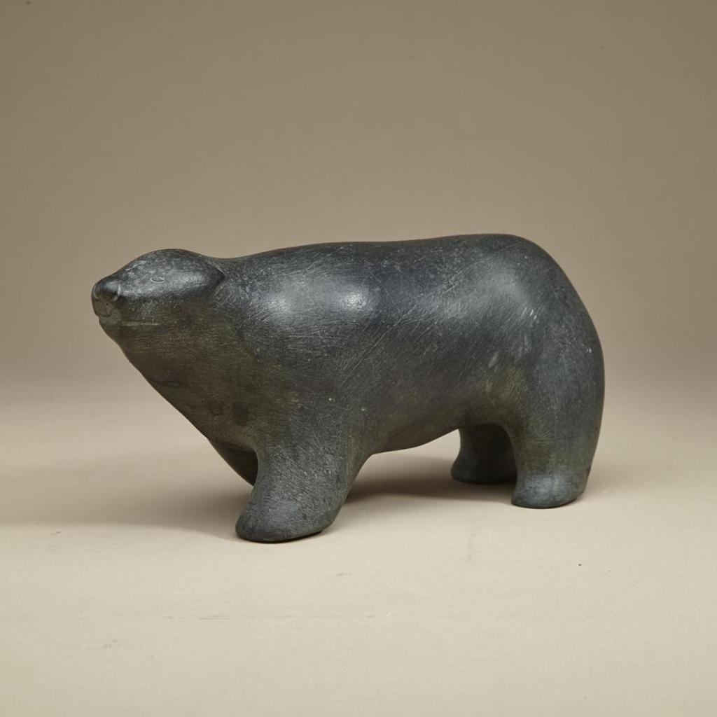 Irene Amaak Niuqtuk (1940) - Walking Polar Bear