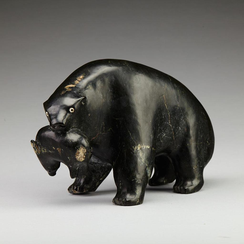 Samuel Nahaulaituq (1923-1999) - Polar Bear With Seal