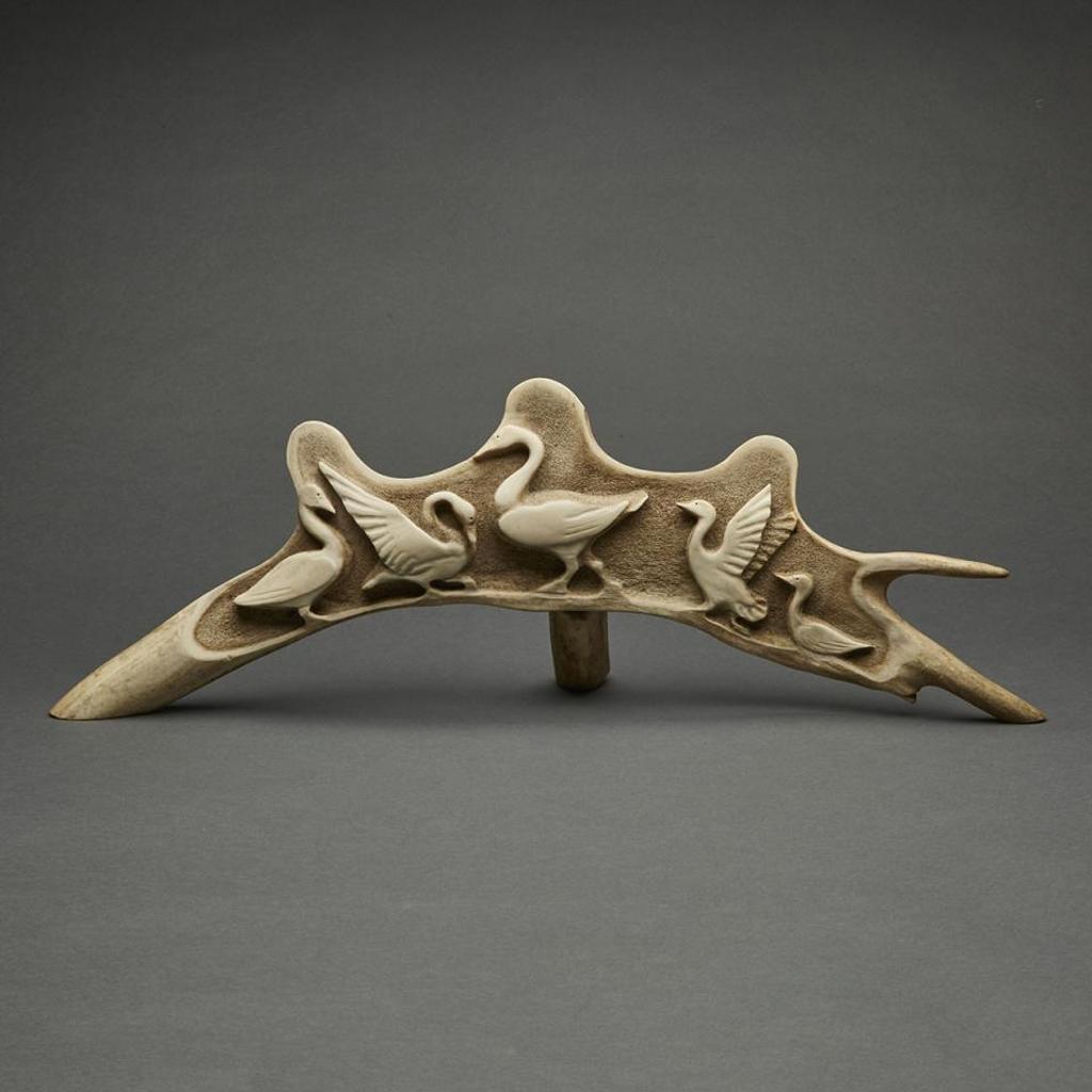 Charlie Klengenberg Avakana (1935-1986) - Relief Carved Panel Of Geese