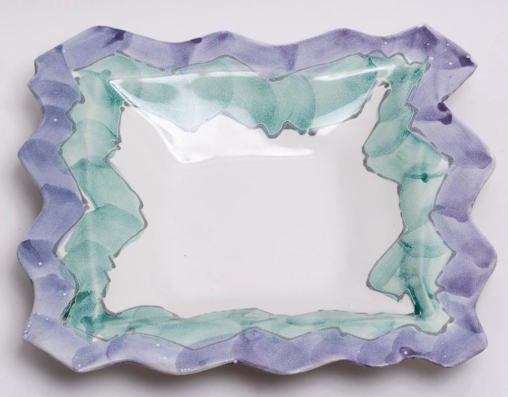 Louise Roy - Square Dish