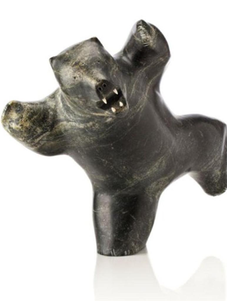 Pauta Saila (1916-2009) - Dancing Bear, 1992, Marbled dark-green stone and ivory