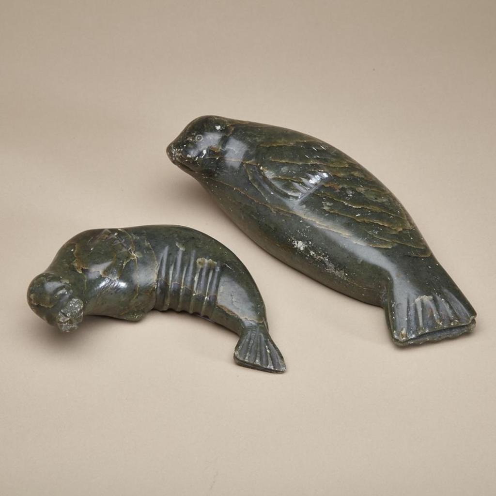 Davidee Niviaxie (1937) - Two Seals