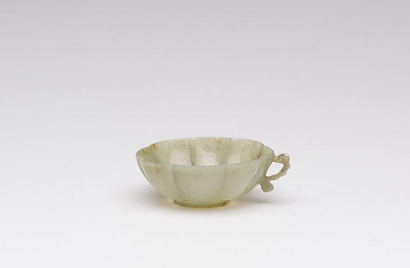 Chinese Art - A Chinese Miniature Miniature Mughal-Style Celadon Jade Cup, 19th Century