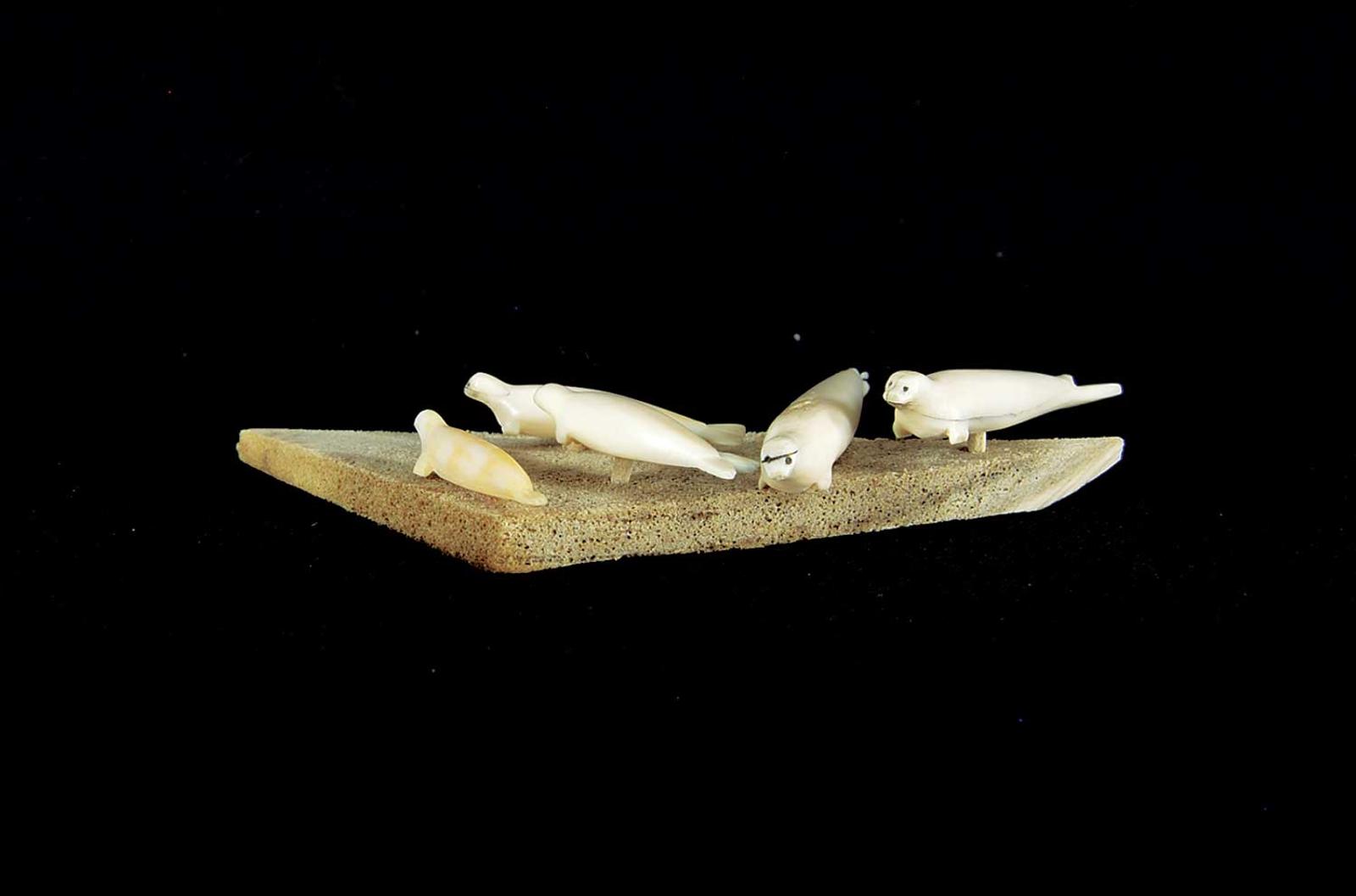 Lucien Inuit - Iceflow with Five Seals