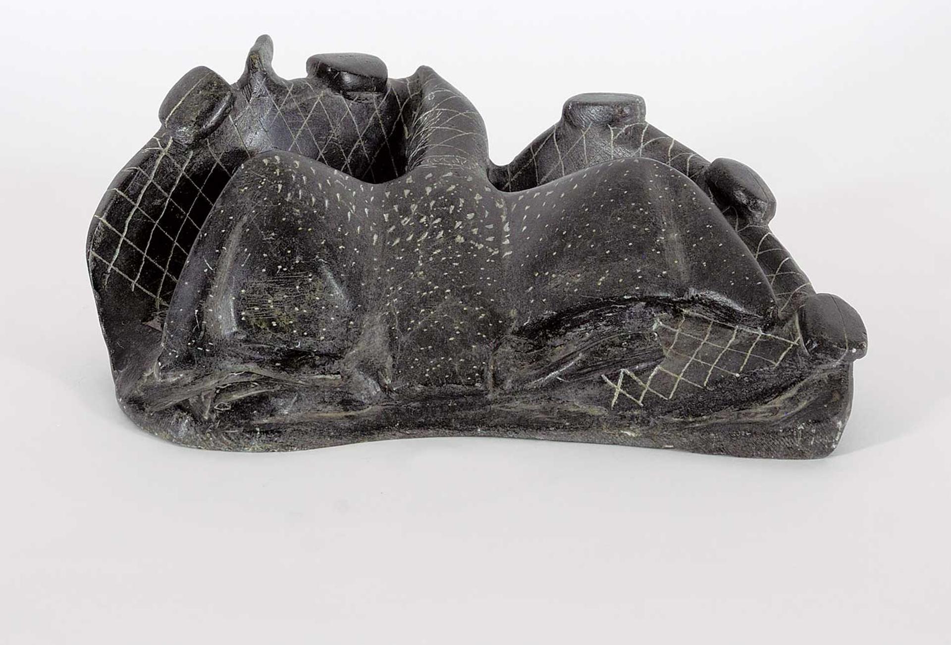 Davidialuk Alasua Amittu (1910-1976) - Untitled - Loon Caught in Fishing Net
