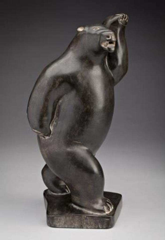 Moses Talia Quma (1920) - Akulivik/Puvirnituq, Standing Bear, 1978