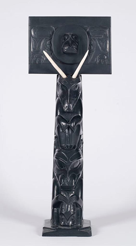 Rufus Moody (1923-1998) - Haida Totem
