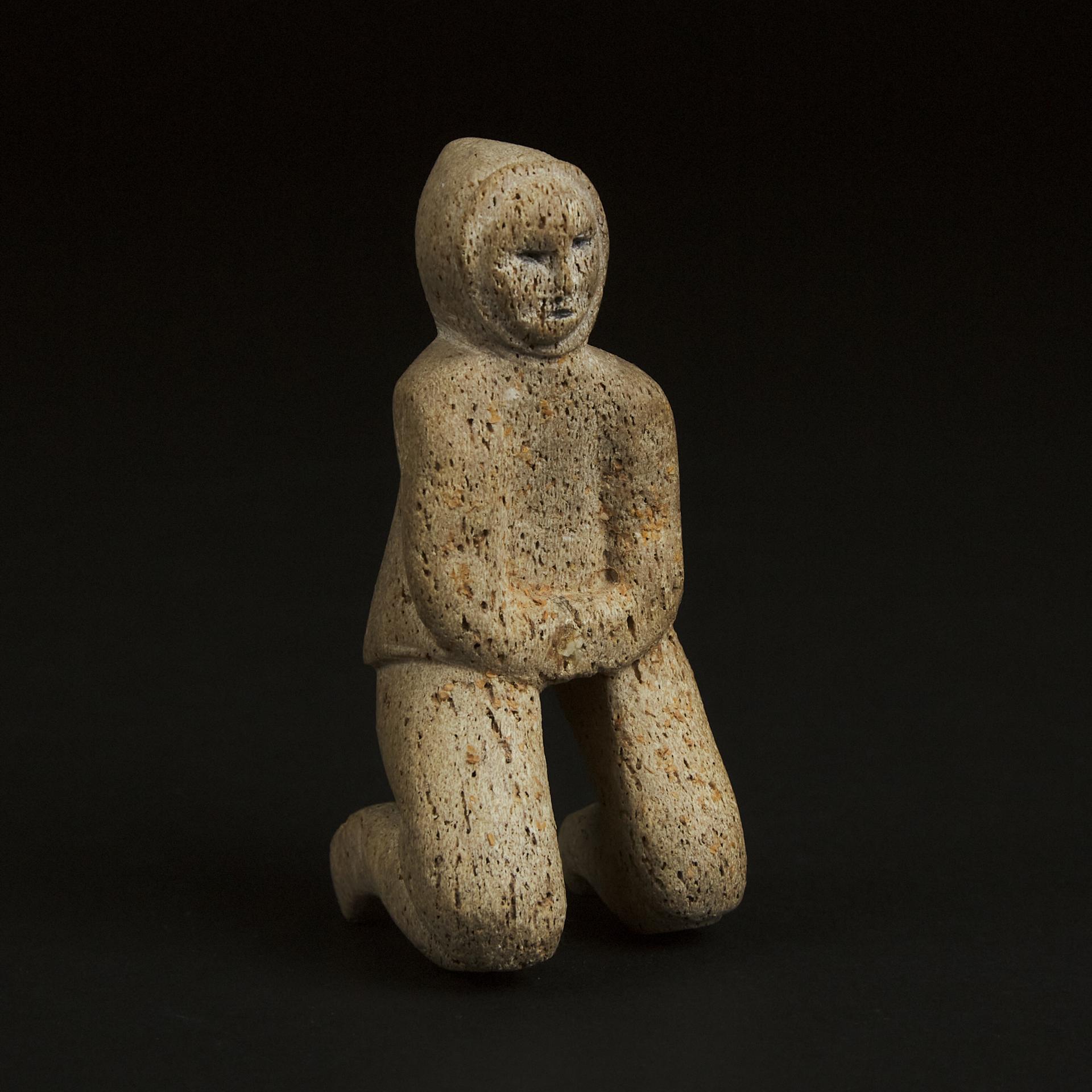 Elisapee Kanangnaq Ahlooloo (1918) - Kneeling Child