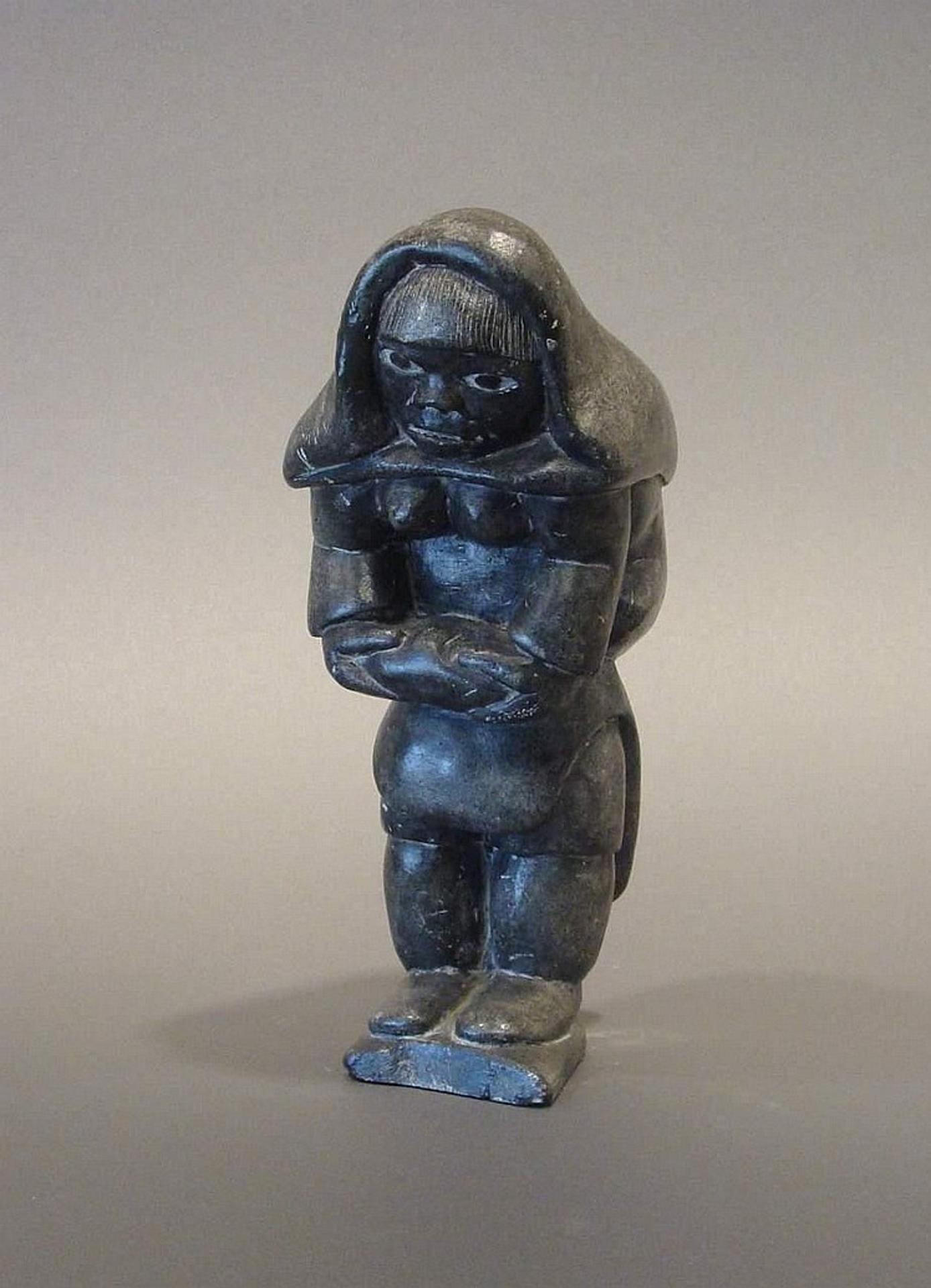 Levi Alasua - Smith Povungnituq a soapstone