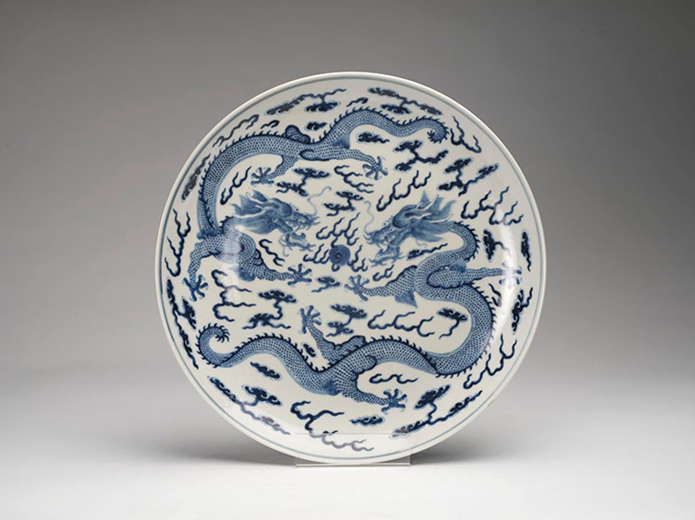 Chinese Art - A Large Chinese Blue and White Dragon Dish, Guangxu Mark and Period (1875-1908)