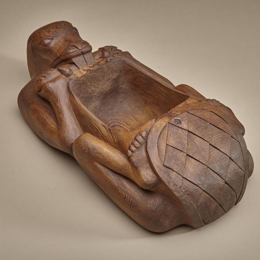 Northwest Coast Carved Beaver Bowl - Cedar