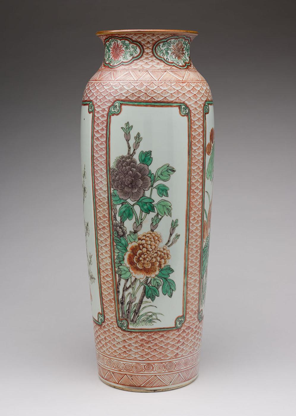 Chinese Art - A Chinese Famille Verte Transitional-Style 'Floral' Sleeve Vase, Late Qing Dynasty