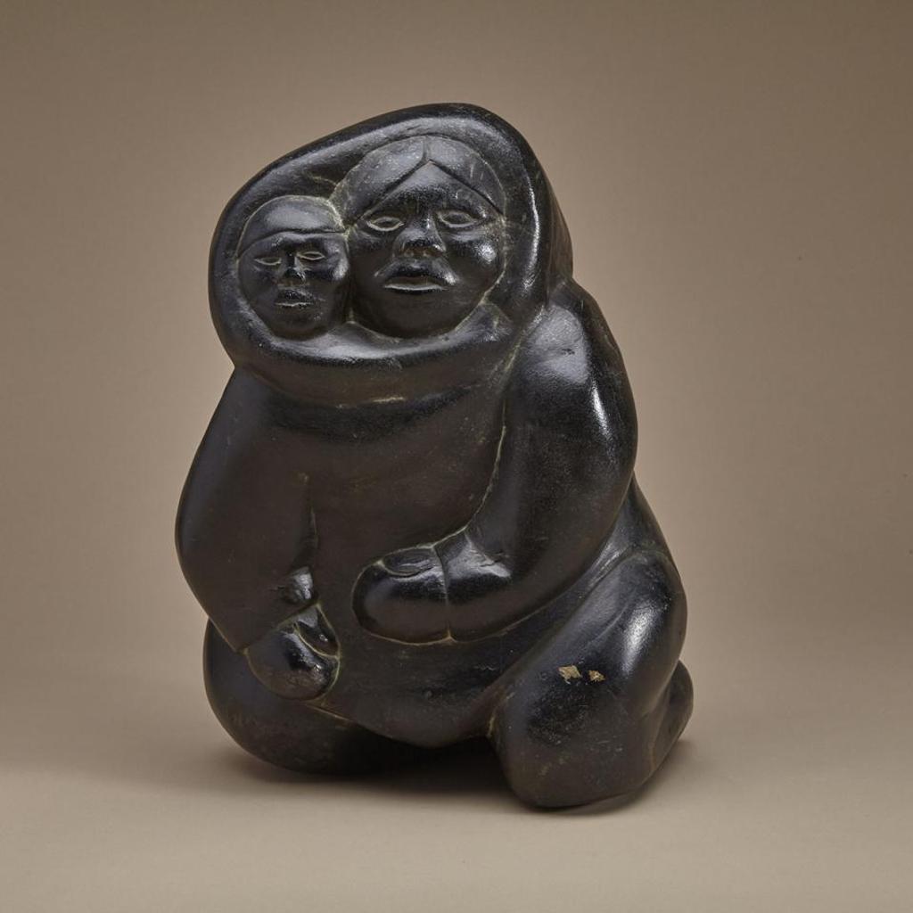Thomas Sivuraq (1941-1991) - Mother With Child In Amaut