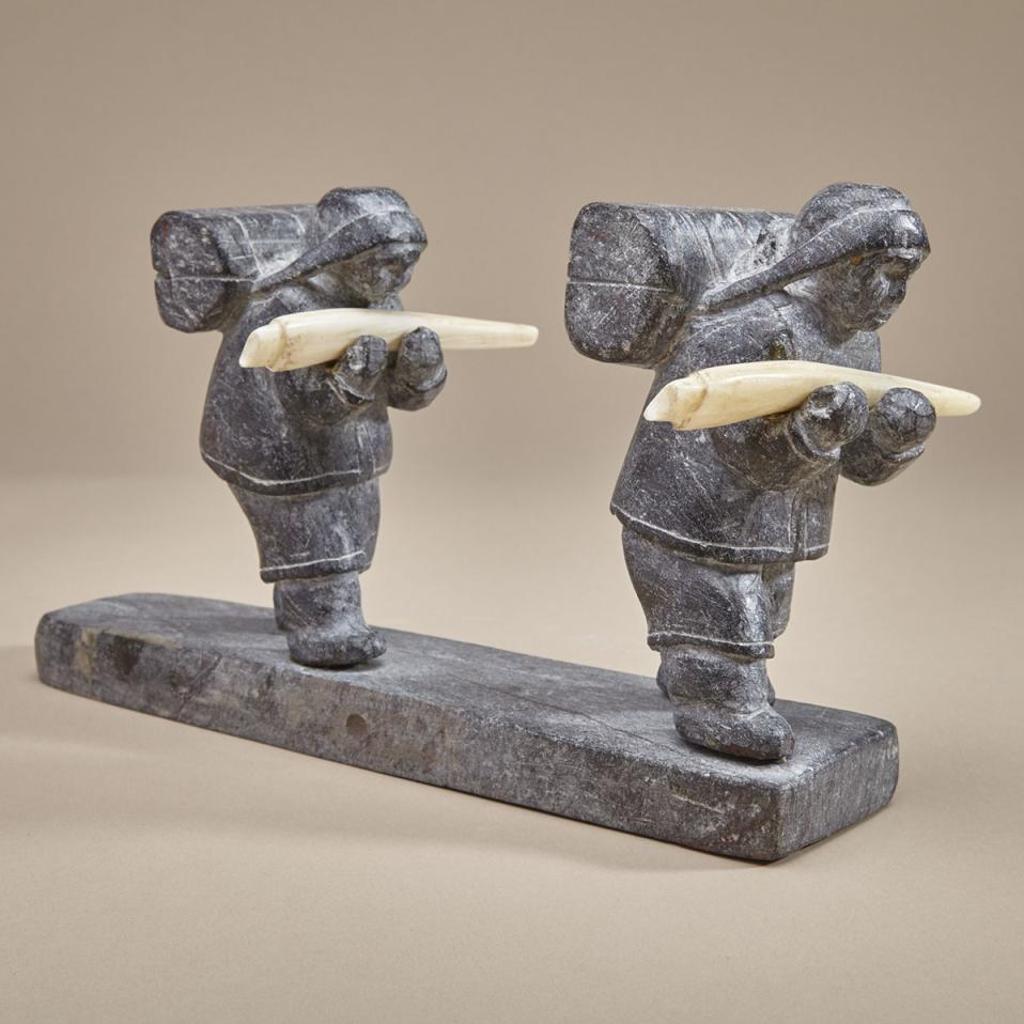 Ennutsiak (1896-1967) - Traveling Hunters With Heavy Packs And Rifles In Scabbards