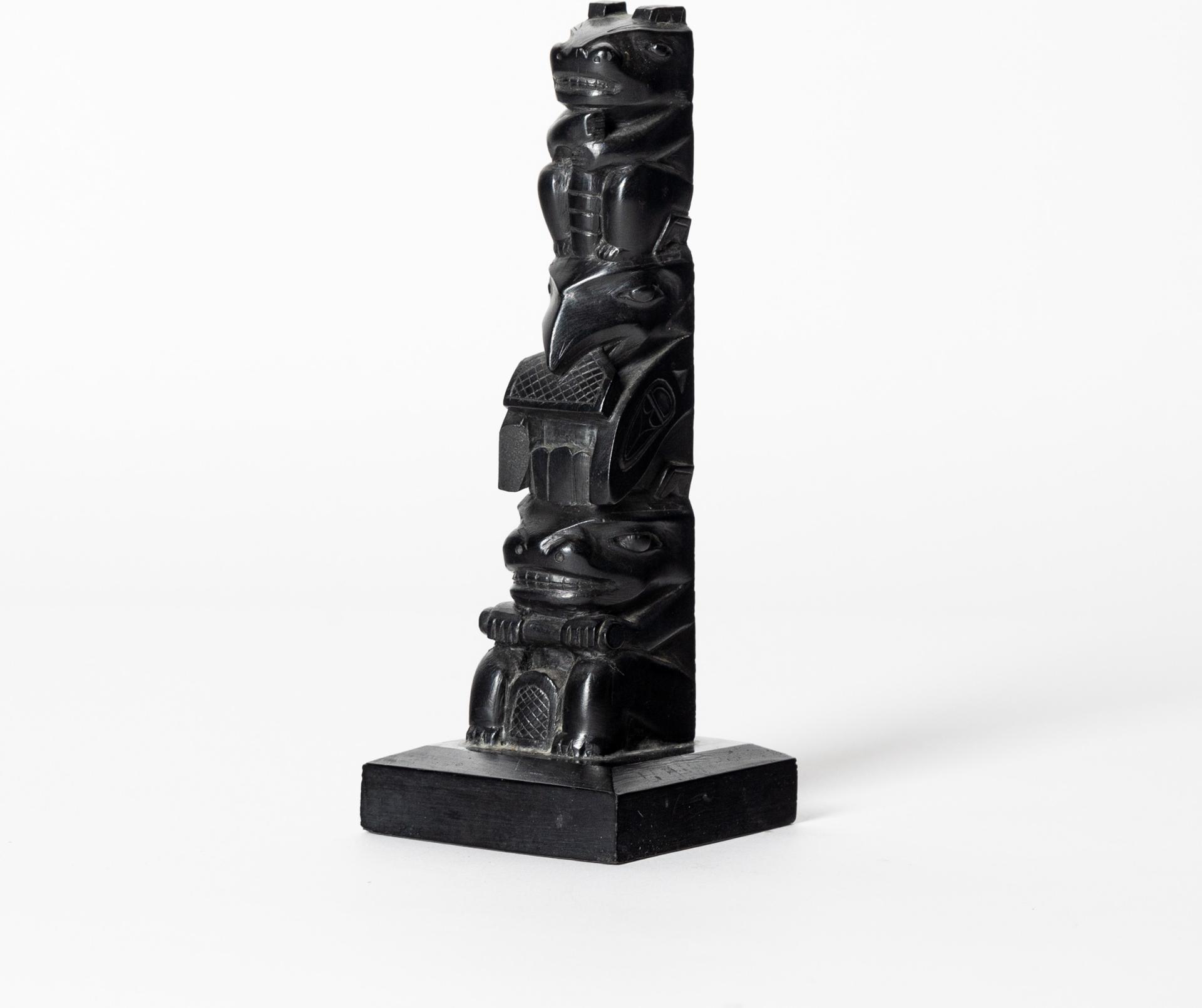 Edmund Calder - Totem With Bear, Raven And Beaver