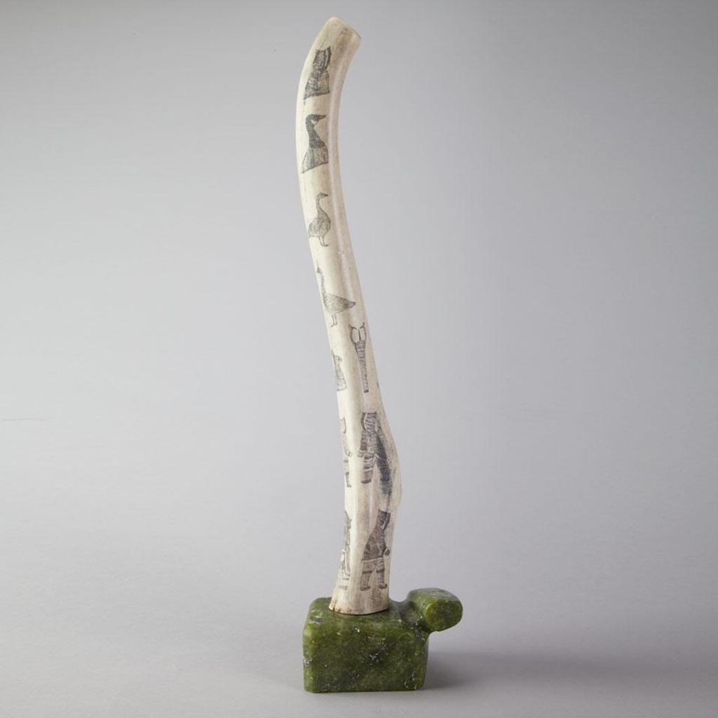 Davidee Itulu (1929-2006) - Etched Antler