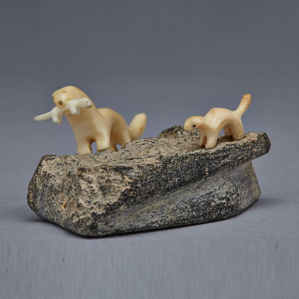 Mark Tungilik (1913-1986) - Weasel And Young
