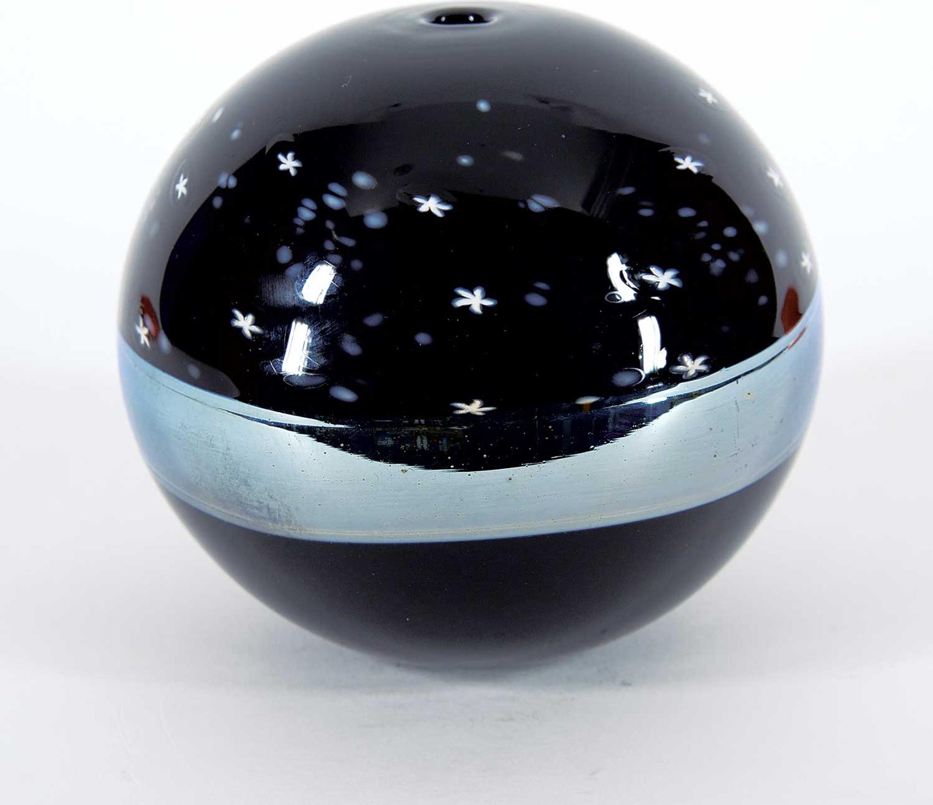 Robert D.M. Held (1943) - Untitled - Starry Pot