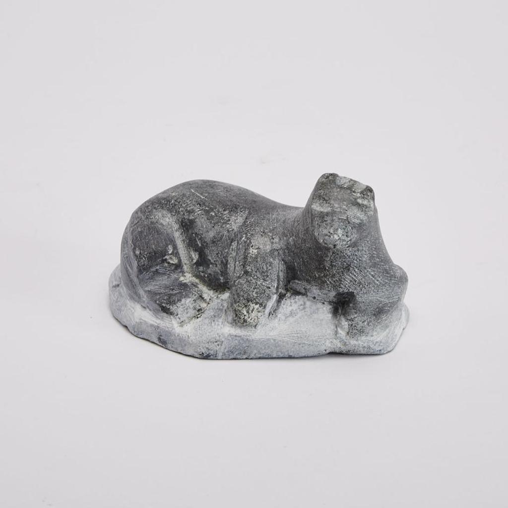Thomassie Kudluk (1910-1989) - Reclining Dog