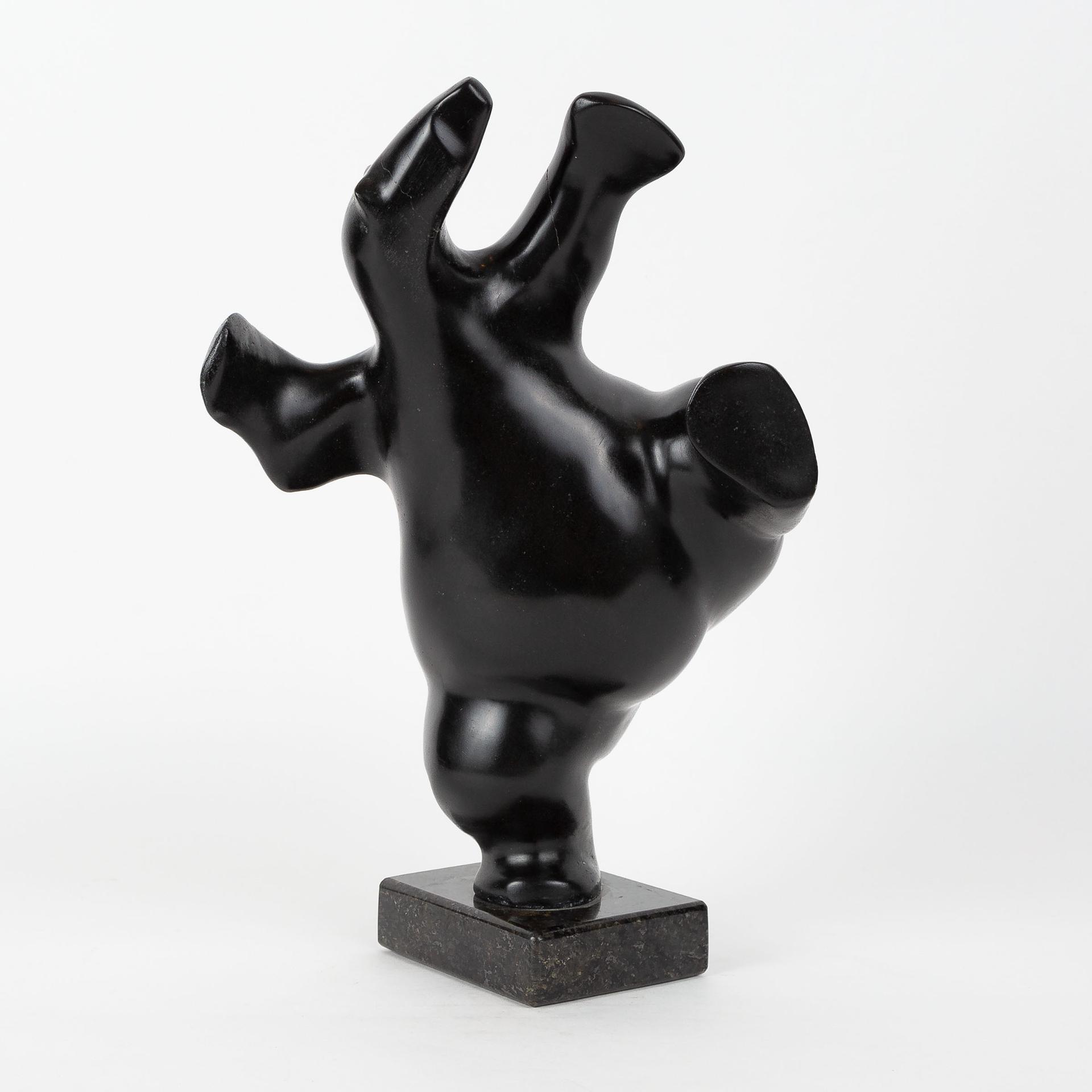 Mark Totan (1953) - Dancing Bear