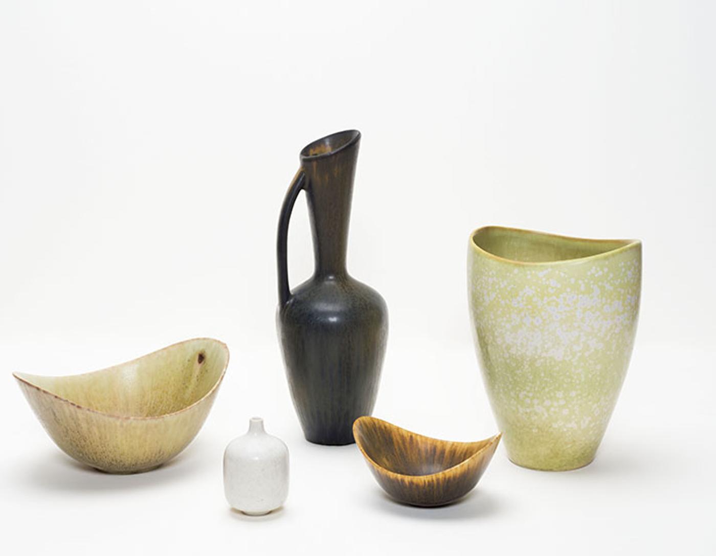 Gunna Nylund (1904-1997) - Set of five vessels