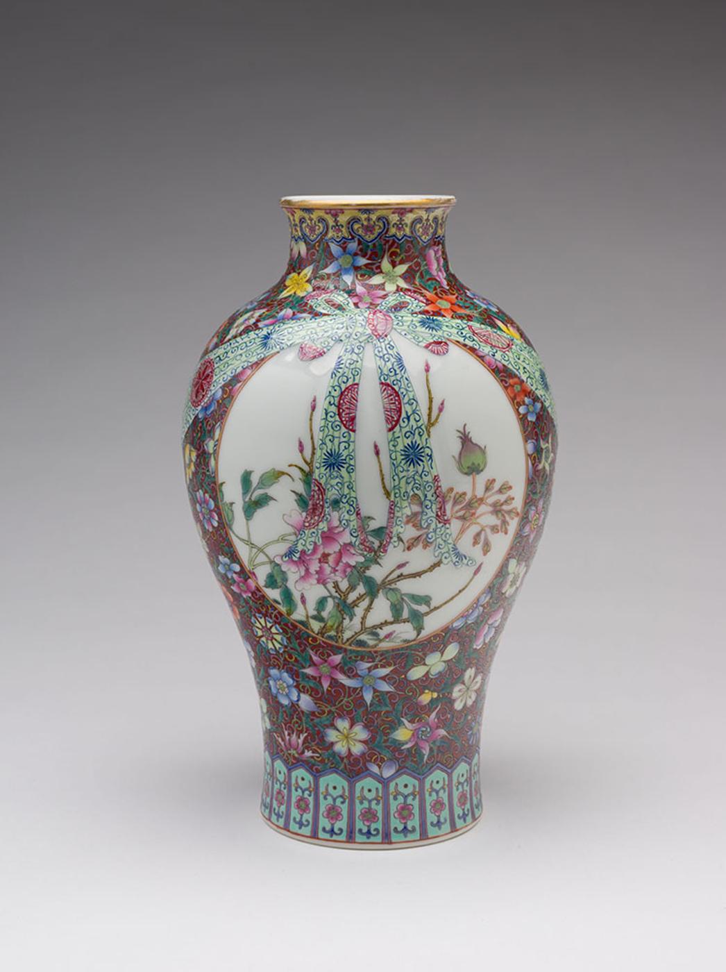 Chinese Art - A Chinese Famille Rose Floral ‘Baofu’ Vase, Qianlong Mark, Republican Period