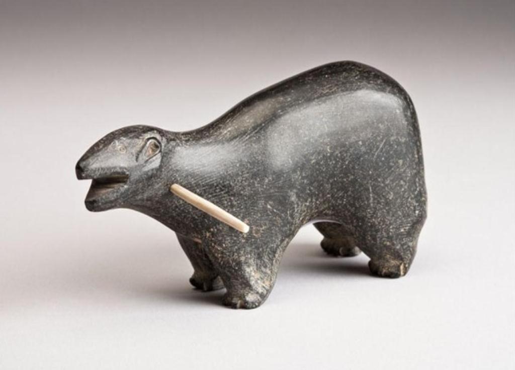 Peter Kasudluak (1906-1982) - Wounded polar bear, ca. 1960s
