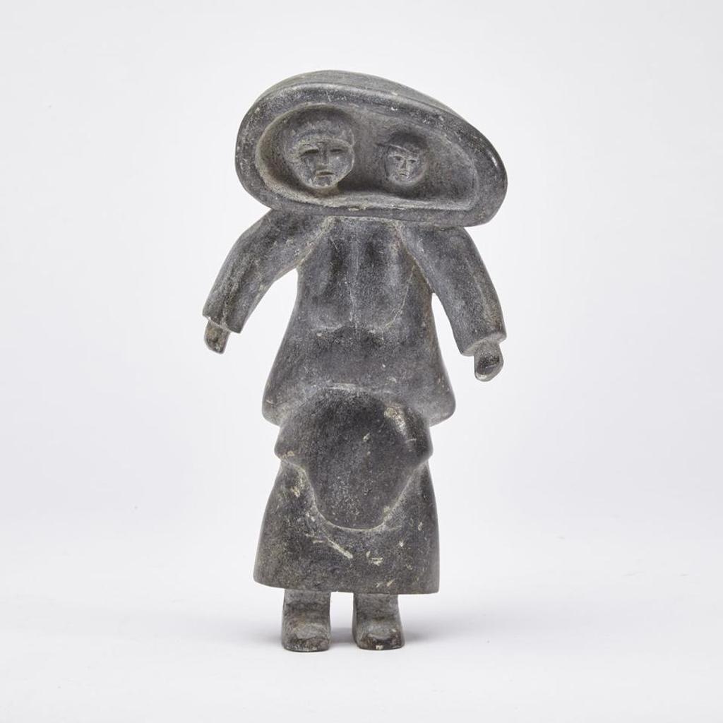 Naaluk Nappaaluk (1928) - Mother With Child In Amaut