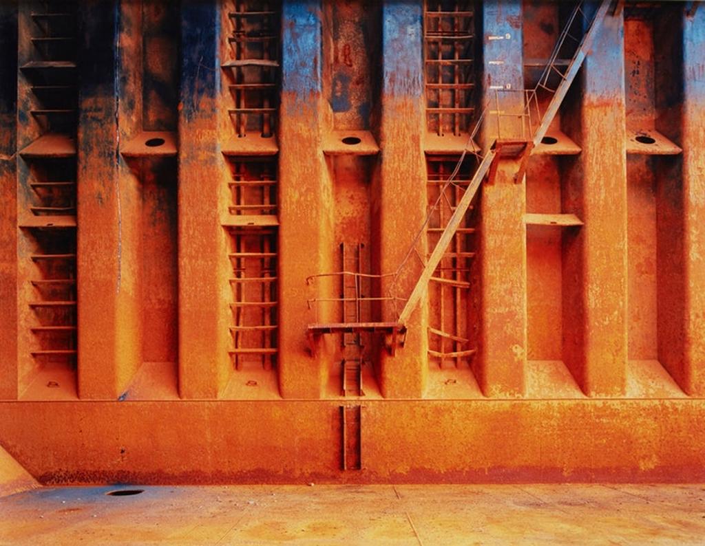Edward Burtynsky (1955) - Shipbreaking #47, Chittagong, Bangladesh, 2001