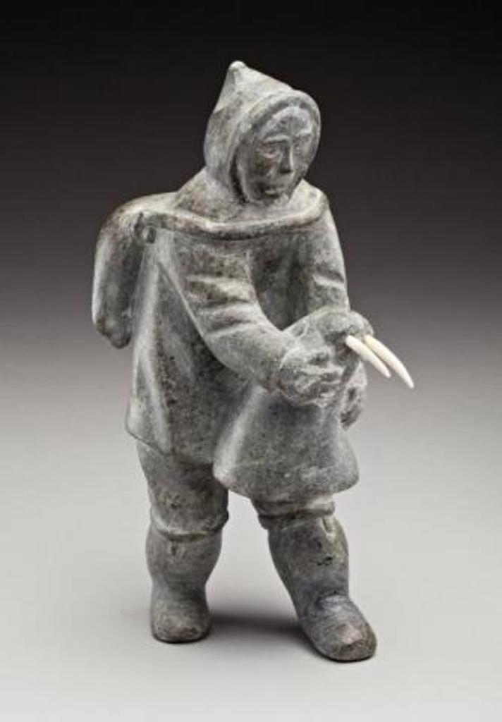 Joanasi Naluiyuk (1917) - Hunter with Catch