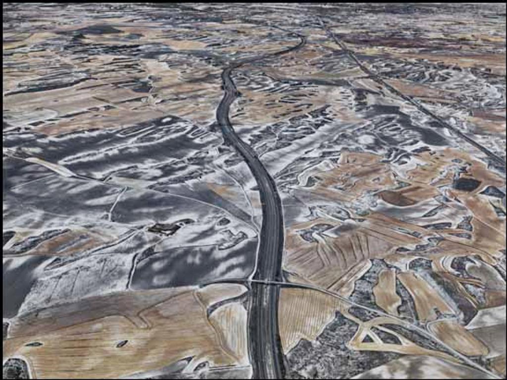 Edward Burtynsky (1955) - Dryland Farming #27, Monegros County, Aragon, Spain