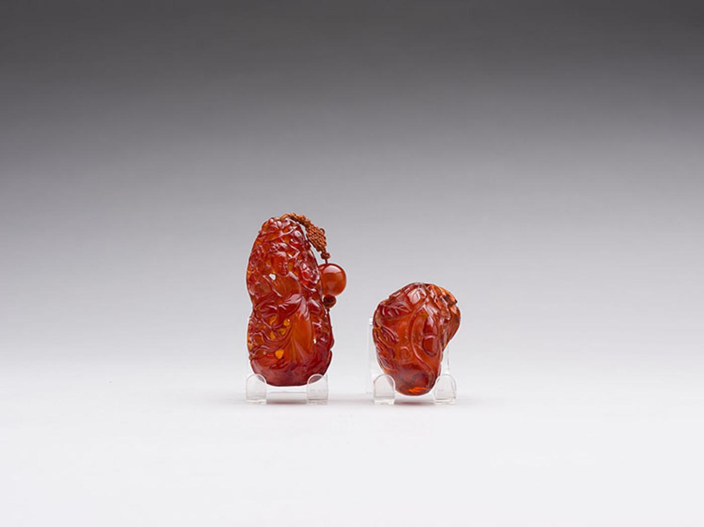 Chinese Art - Chinese Amber Carved Snuff Bottle and Pendant, 18th/19th Century