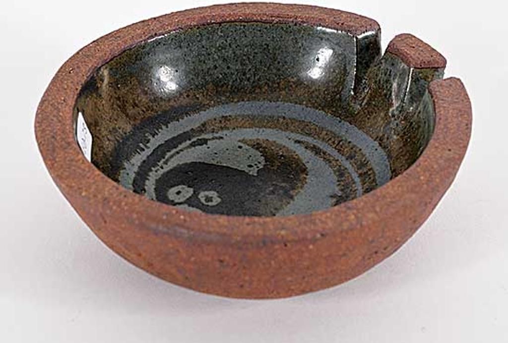 Edward Drahanchuk (1939) - Untitled - Ashtray with Dark Cyan Glaze