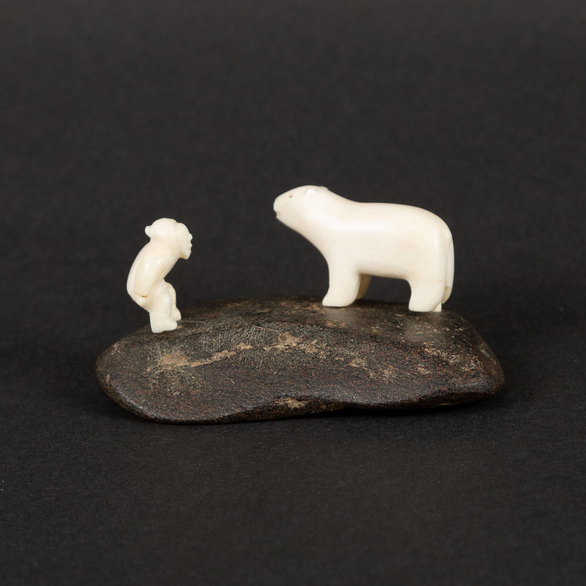 MARK TUNGILIK - Man And Bear