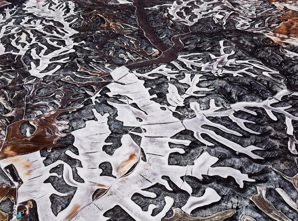 Edward Burtynsky (1955) - Dryland Farming #7, Monegros County, Aragon, Spain