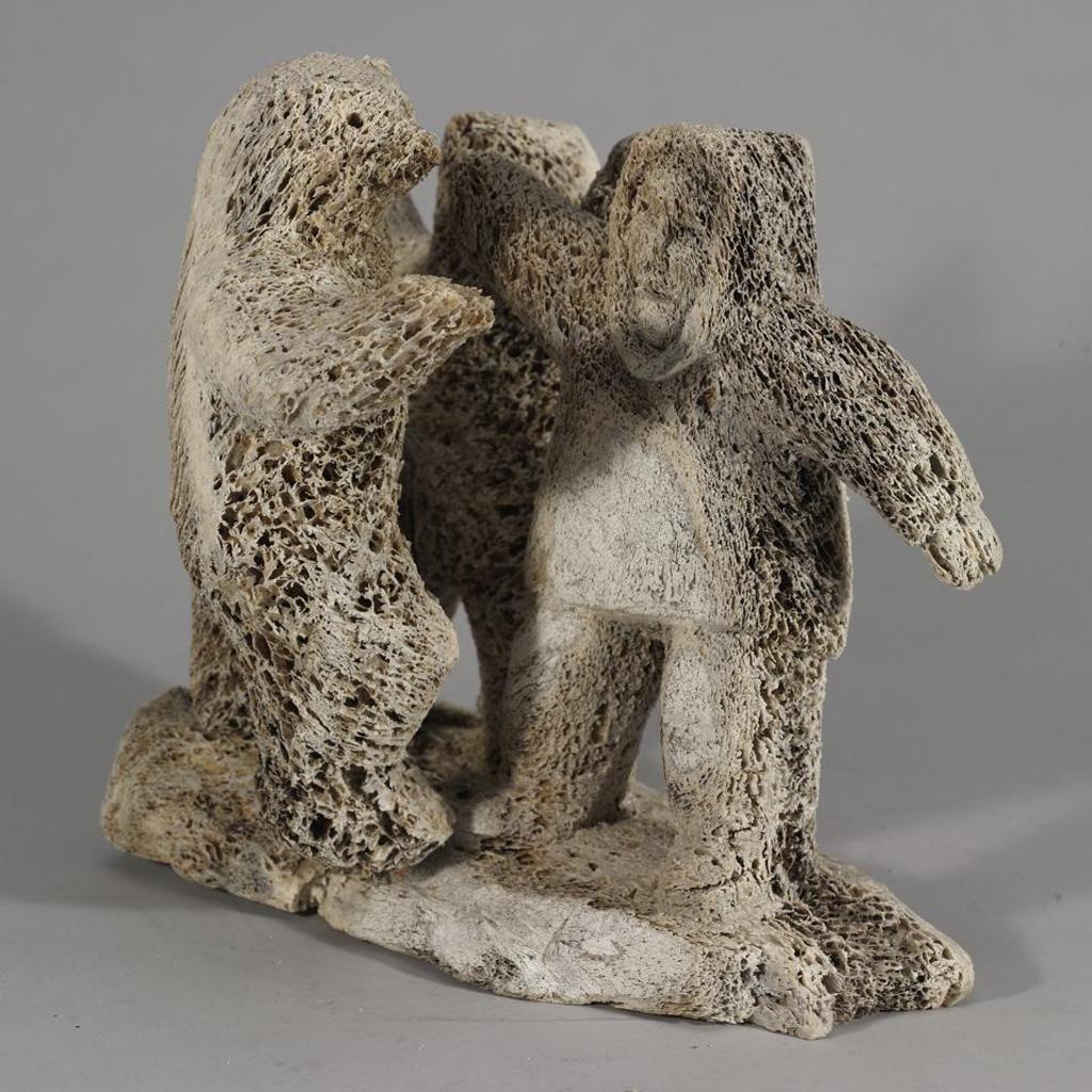 Kalluq Palituq (1944) - Two Hunters And A Bear
