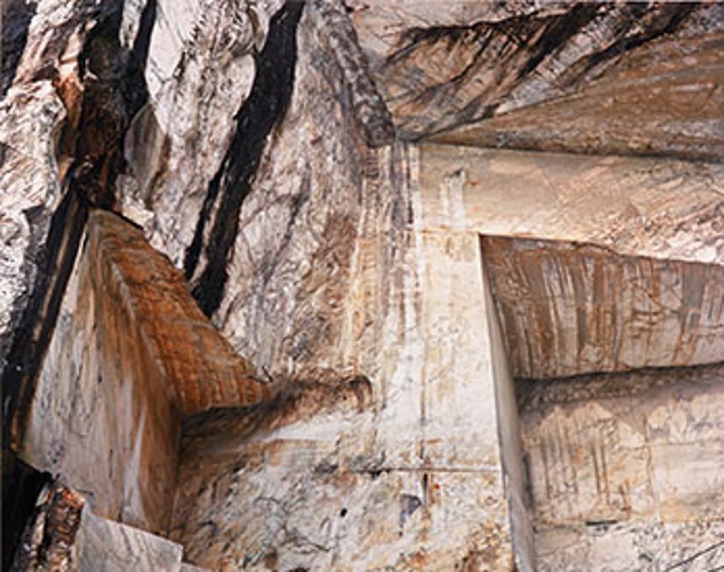 Edward Burtynsky (1955) - Carrara Marble Quarries #21