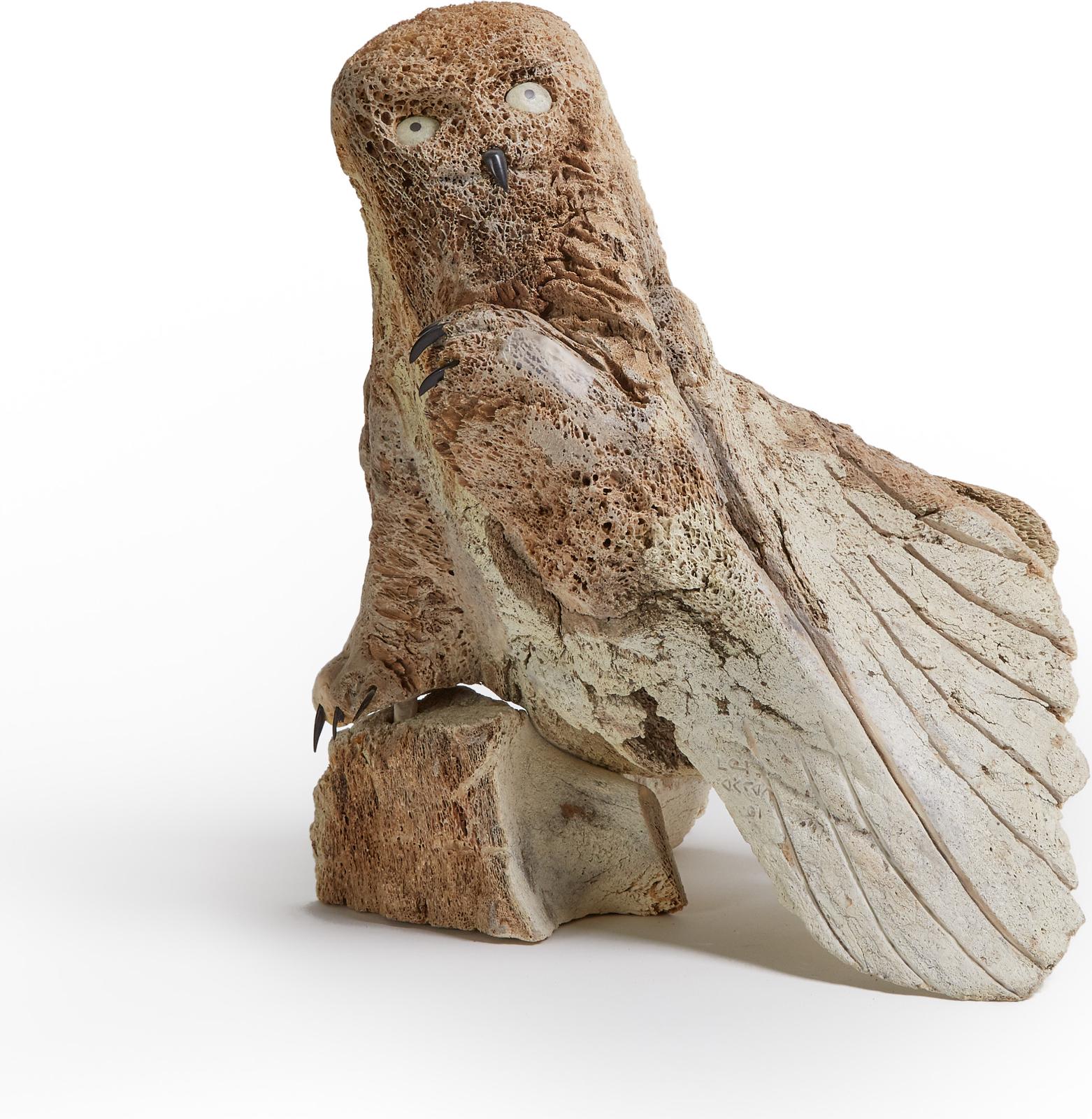 Manasie Akpaliapik (1955) - Owl With Raised Talon