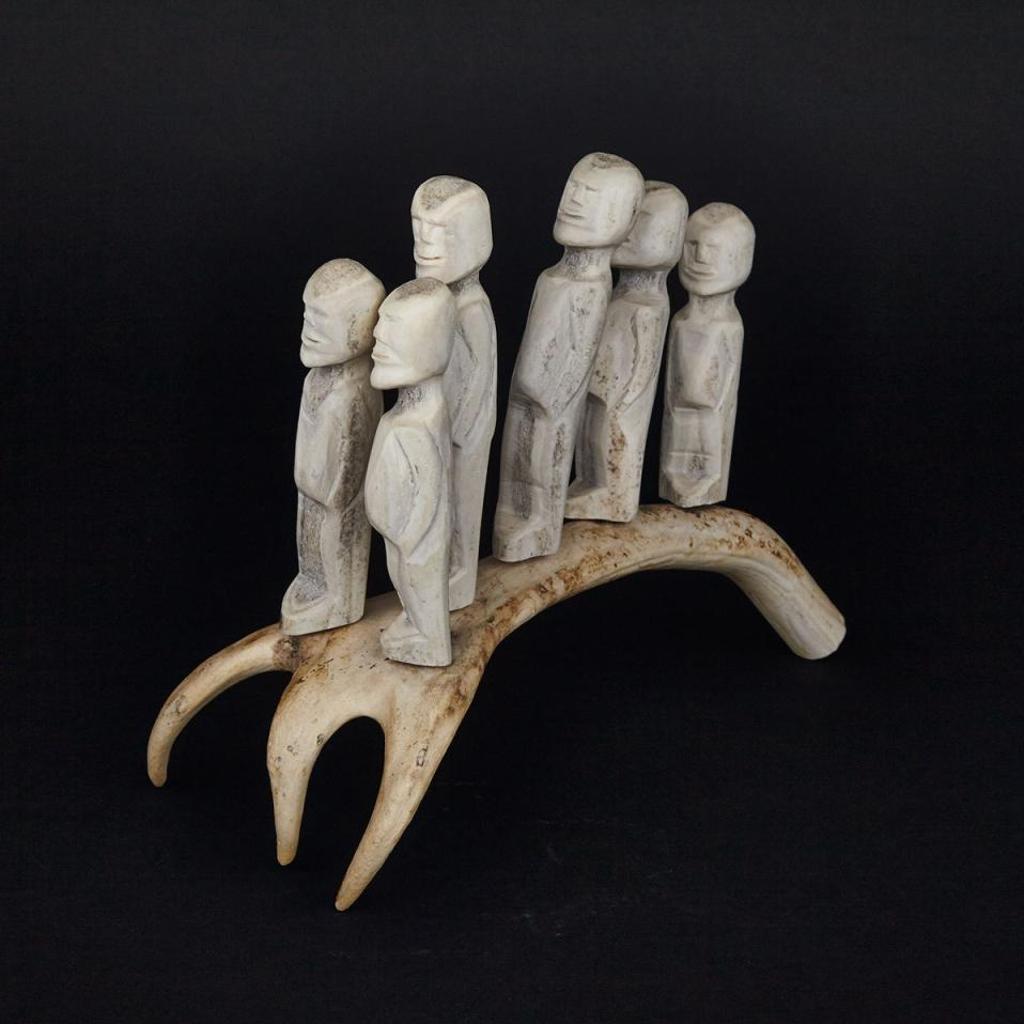 Luke and William Kanak Iksiktaaryuk (1909-1977) - Figures On Base