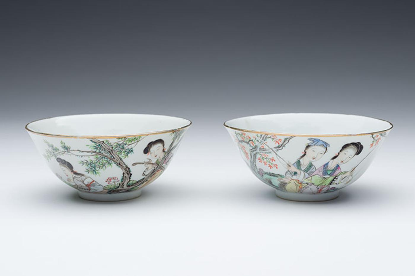 Chinese Art - A Pair of Chinese Qianjiang Enameled 'Ladies' Bowls, Daoguang Mark, Dated 1914