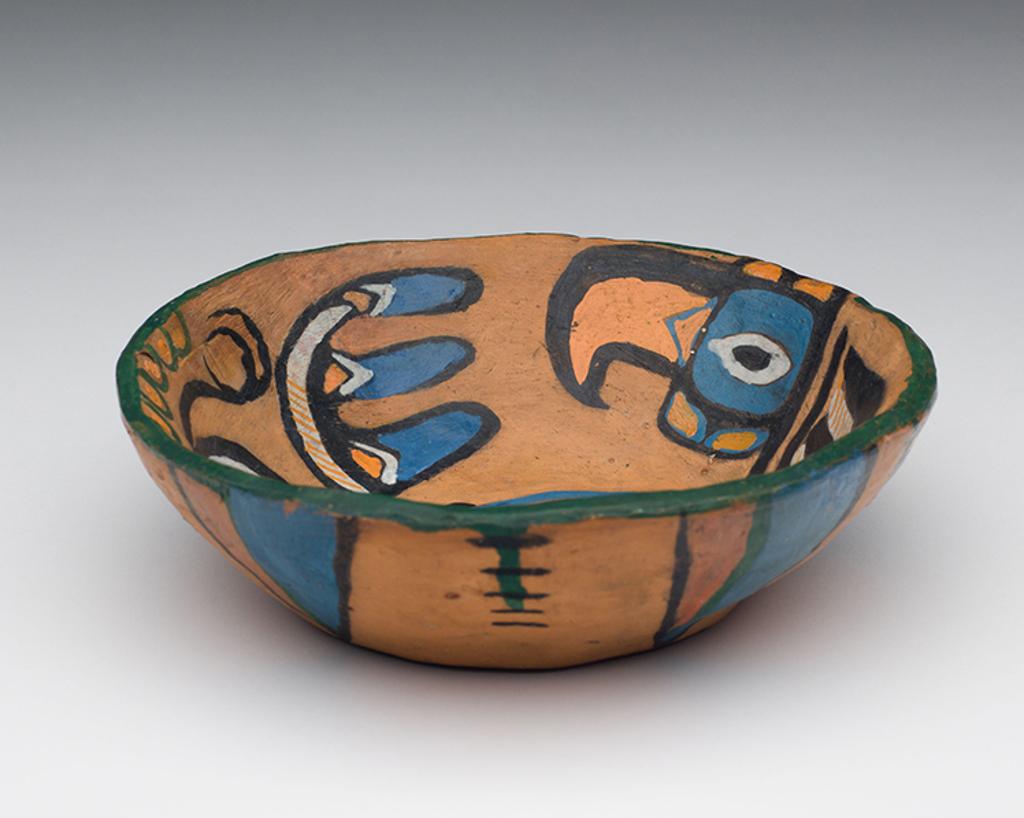 Emily Carr (1871-1945) - Klee Wyck Thunderbird Bowl (green edge)